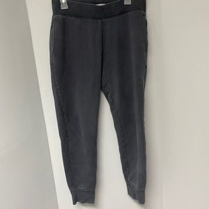 Grey TNA perfect pocket sweatpants